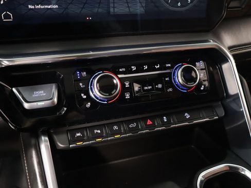 Used 2025 GMC Sierra 1500 Denali Ultimate image 7