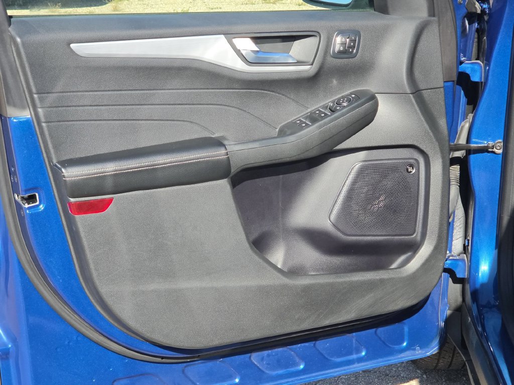 Certified 2023 Ford Escape Platinum w/ Premium Technology Package AWD/4WD image 12