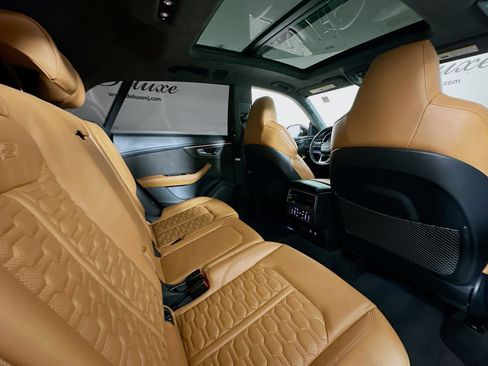 Used 2022 Audi RS Q8 w/ Carbon Optic Package image 28