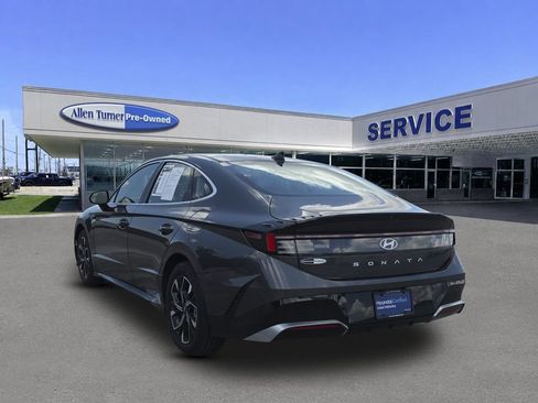 Certified 2025 Hyundai Sonata SEL FWD image 6