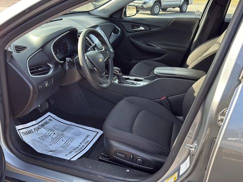 Used 2024 Chevrolet Malibu LT image 11