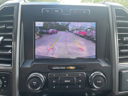 Used 2020 Ford F150 XLT w/ Equipment Group 302A Luxury AWD/4WD image 22