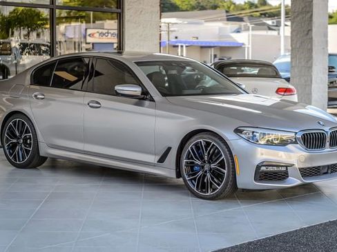 Used 2018 BMW 540i w/ M Sport Package RWD image 4