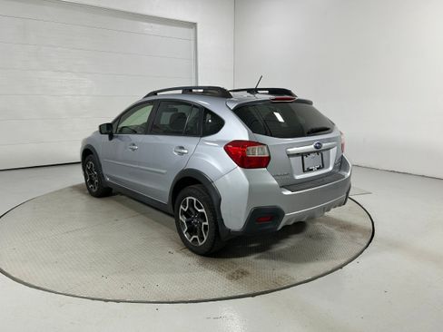 Used 2016 Subaru Crosstrek 2.0i Premium w/ Moonroof Package AWD/4WD image 21