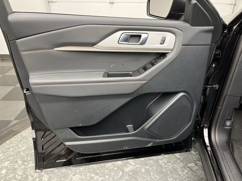 New 2026 Ford Explorer Active AWD/4WD image 7