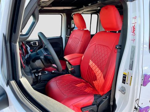 Certified 2023 Jeep Wrangler Rubicon w/ Xtreme 35 Tire Package image 20