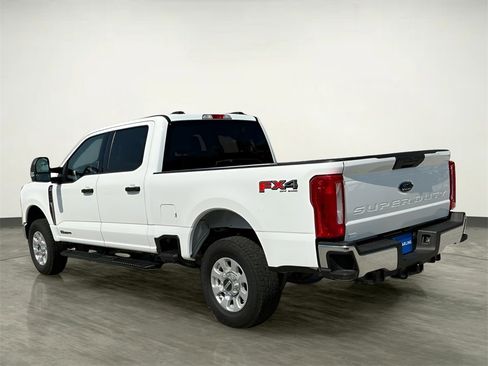 Certified 2024 Ford F250 XLT w/ FX4 Off-Road Package image 4