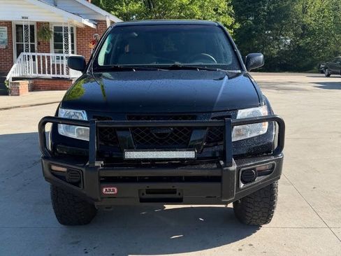Used 2012 Nissan Frontier SV AWD/4WD image 8