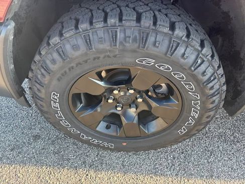 Used 2025 RAM 1500 Warlock AWD/4WD image 17