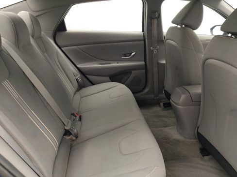 Used 2022 Hyundai Elantra SEL w/ Cargo Package image 19