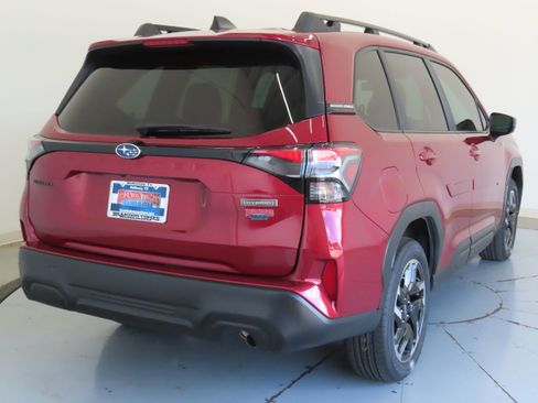 New 2026 Subaru Forester Premium AWD/4WD image 3