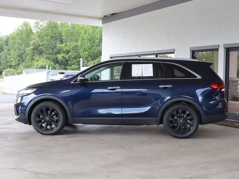 Used 2020 Kia Sorento EX FWD image 2