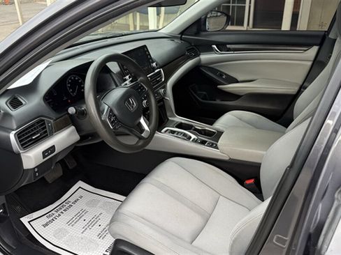 Used 2019 Honda Accord EX image 7