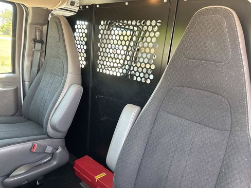 Used 2023 GMC Savana 2500 w/ Driver Convenience Package RWD image 22