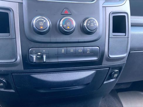 Used 2017 RAM 2500 Tradesman w/ Chrome Appearance Group image 34