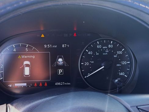 Used 2021 Nissan Kicks SV FWD image 11