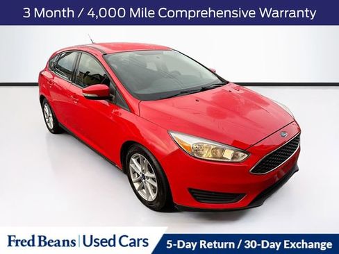 Used 2017 Ford Focus SE image 1