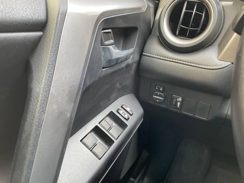 Used 2016 Toyota RAV4 XLE AWD/4WD image 14