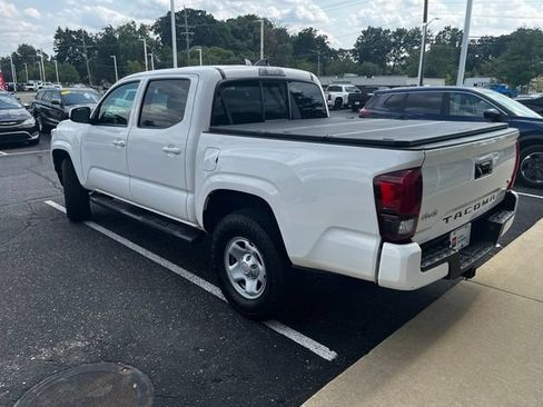 Certified 2023 Toyota Tacoma SR AWD/4WD image 3