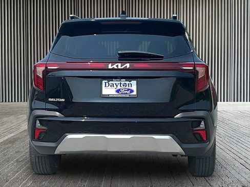 Used 2024 Kia Seltos EX FWD image 4