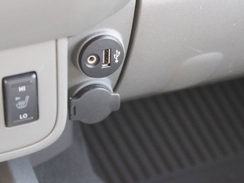 Used 2020 Nissan Frontier SV w/ Midnight Edition Floor Mats image 22