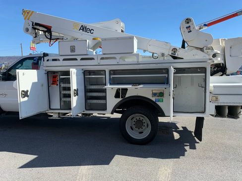 Used 2016 Ford F550 XL 165 W.B. 2D image 27