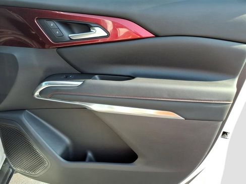 Used 2025 Chevrolet Traverse Z71 w/ LPO, Floor Liner Package image 17