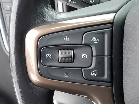 Used 2020 Chevrolet Silverado 1500 High Country w/ Technology Package image 13