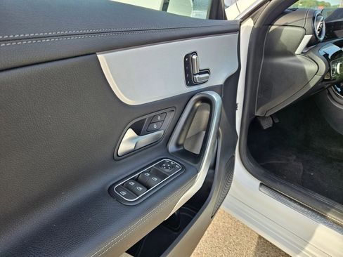 Used 2025 Mercedes-Benz CLA 250 image 22
