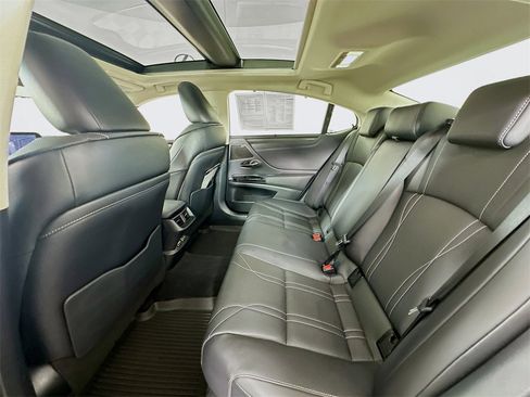 Used 2025 Lexus ES 350 Ultra Luxury image 28