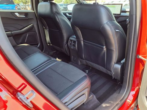 Certified 2023 Ford Escape ST-Line w/ Tech Pack #1 FWD image 13