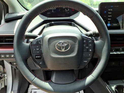 Used 2026 Toyota Prius Plug-In Hybrid FWD image 23