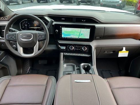 New 2026 GMC Sierra 2500 Denali w/ Denali Reserve Package image 13