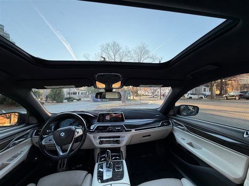 Used 2016 BMW 740i 740i image 29