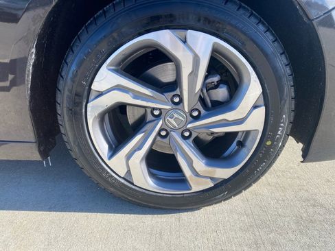 Used 2018 Honda Accord EX-L image 29