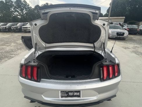 Used 2018 Ford Mustang Premium RWD image 6
