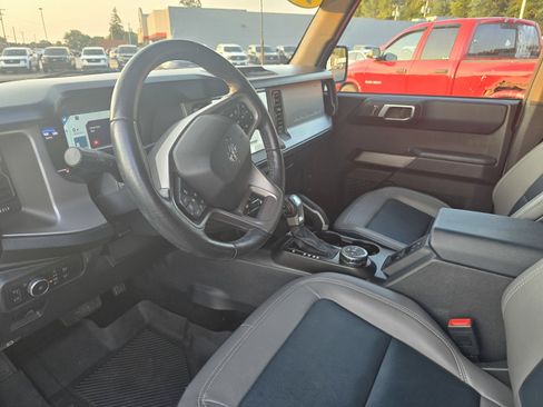 Used 2021 Ford Bronco Outer Banks AWD/4WD image 14