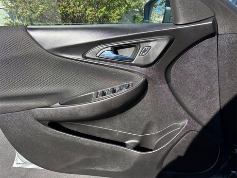 Certified 2025 Chevrolet Malibu RS image 23