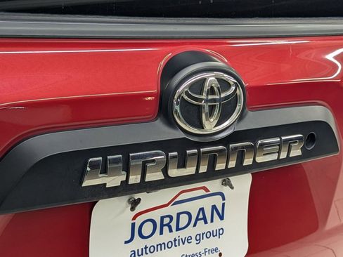 Used 2019 Toyota 4Runner TRD Off-Road image 31