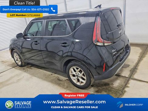 Used 2024 Kia Soul S FWD image 3