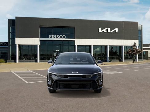 New 2025 Kia K4 GT-Line image 2