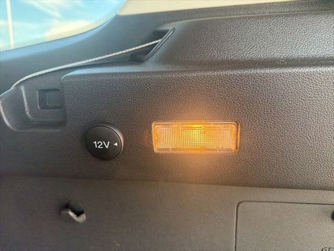 Used 2018 Ford Escape SEL FWD image 12