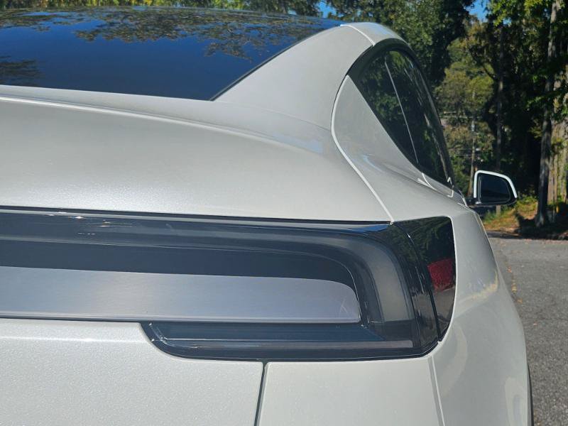 Used 2026 Tesla Model Y AWD image 31