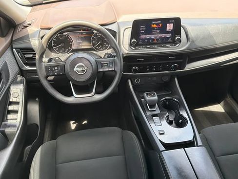 Used 2023 Nissan Rogue S FWD image 22
