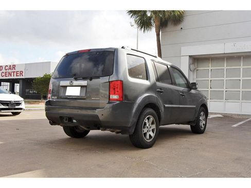 Used 2011 Honda Pilot Touring image 4