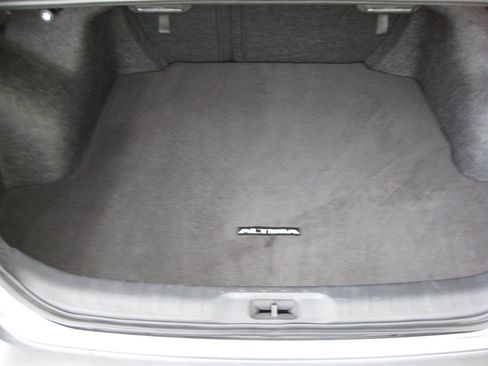 Used 2025 Nissan Altima 2.5 S FWD image 29