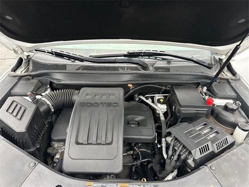 Used 2017 Chevrolet Equinox LS image 26