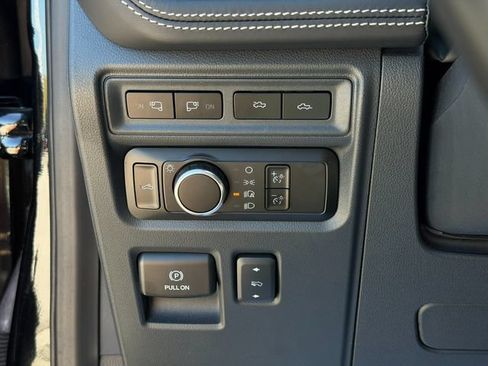 Used 2023 Ford F150 Lightning Platinum AWD/4WD image 54