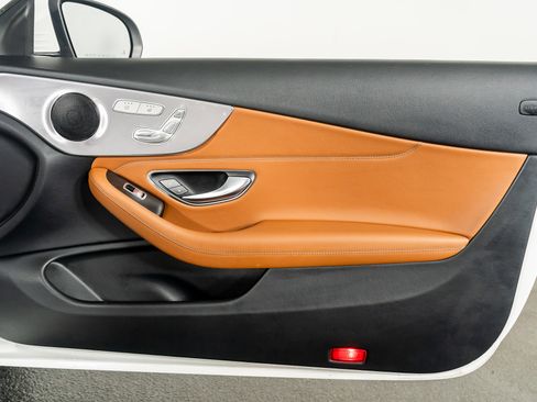 Used 2019 Mercedes-Benz C 300 4MATIC Cabriolet image 42