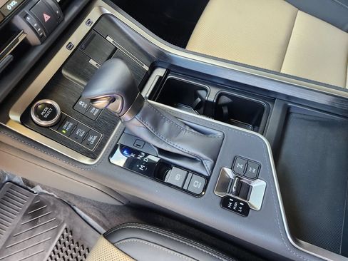 Certified 2024 Lexus GX 550 AWD/4WD image 19
